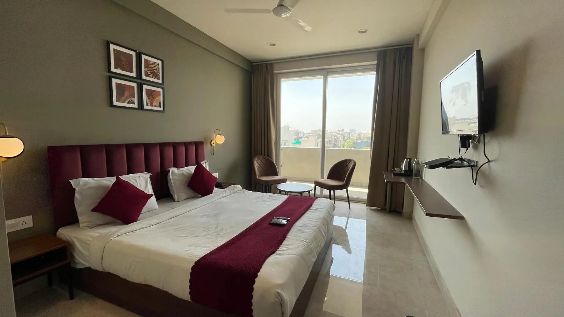 Saltstayz Studio Apartment - Near Artemis & Medanta Hospital Gurgaon