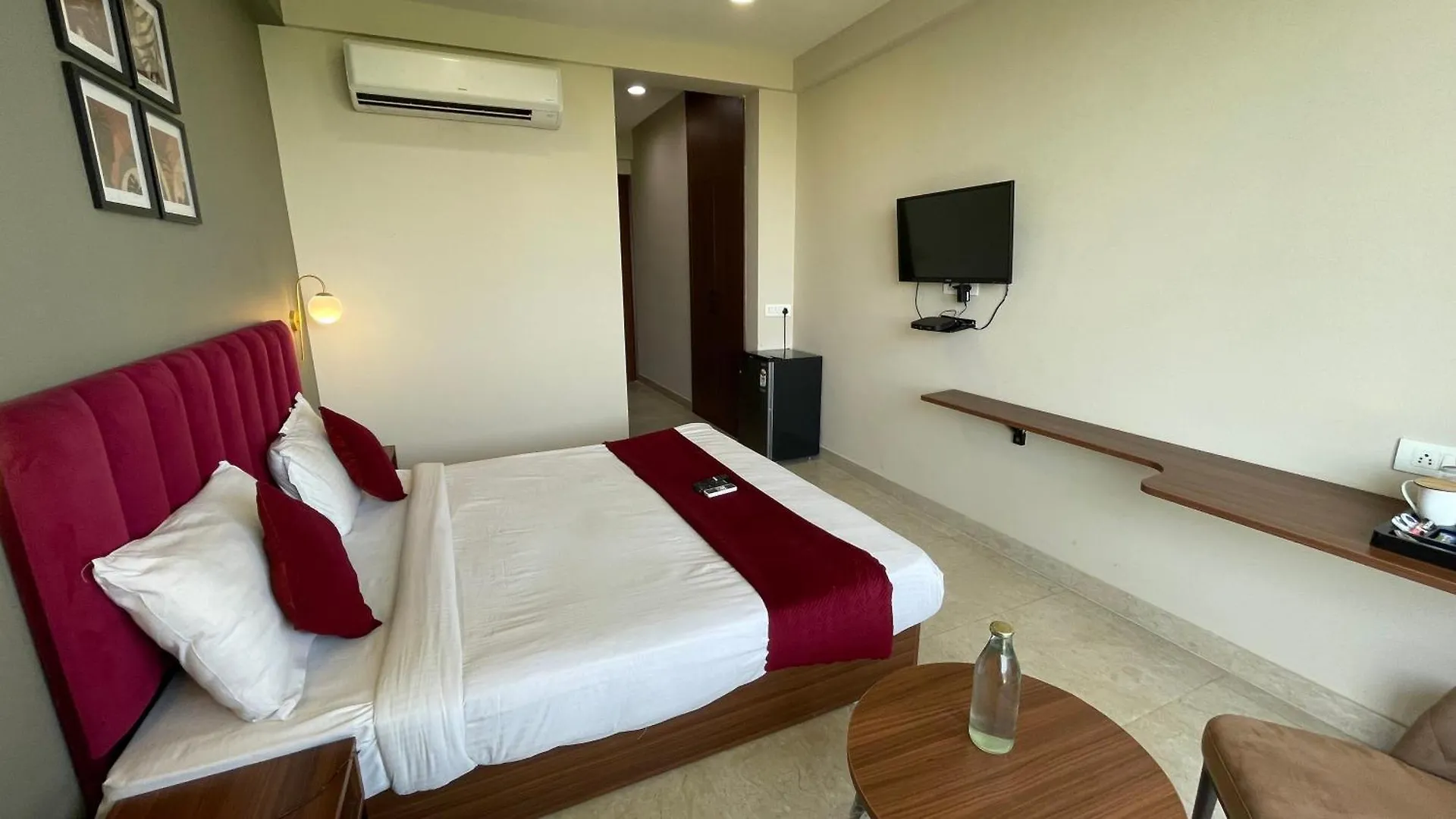 Saltstayz Studio Apartment - Near Artemis & Medanta Hospital Gurgaon India